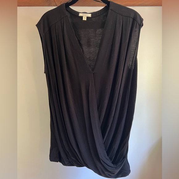 EUC Pleione black sleeveless wrap top - Picture 1 of 4
